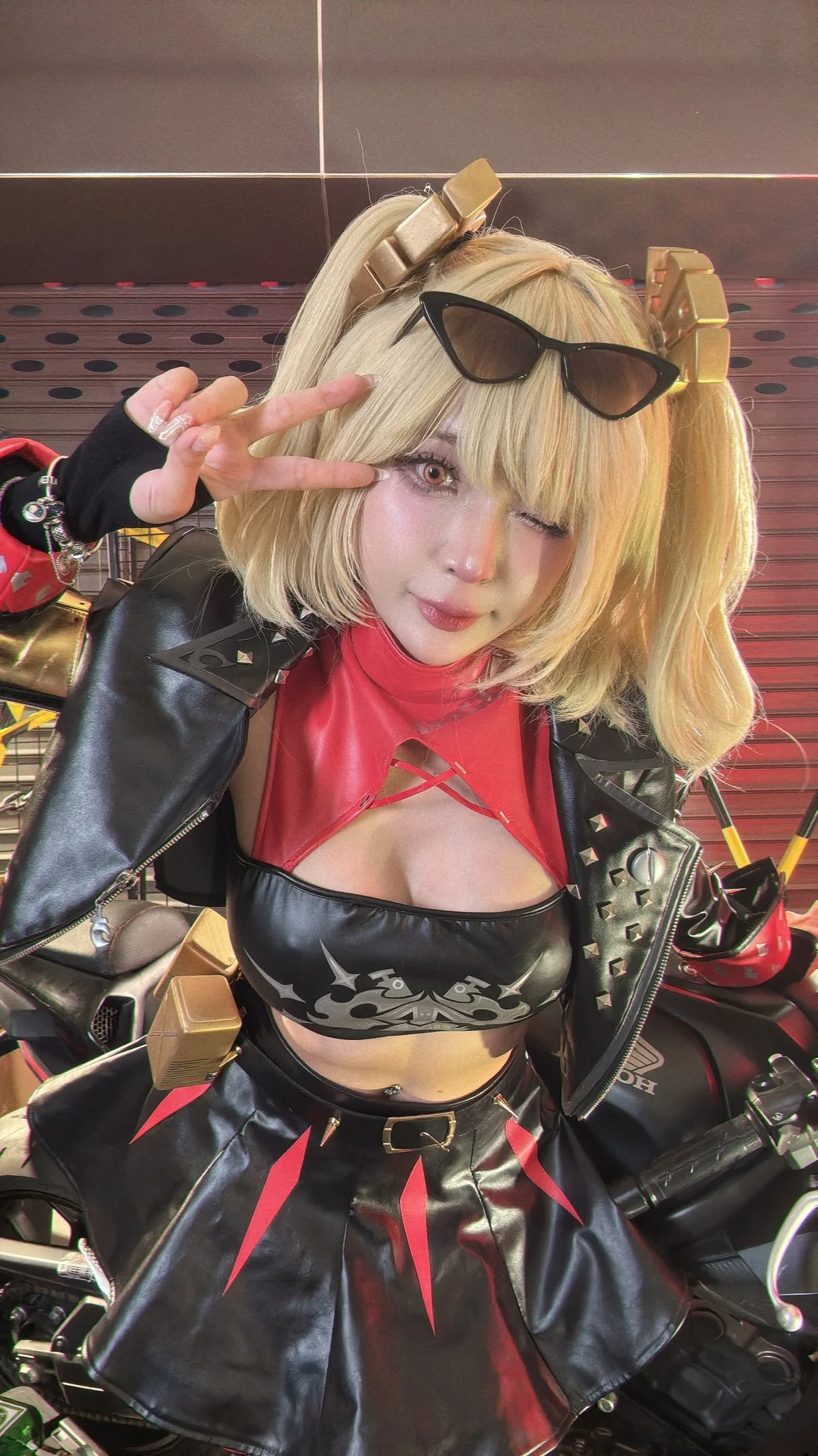 Xgyw.Org_越南Coser美女Umeko J-Burnice White角色主题性感机车女郎黑色情趣服饰秀惹火身材诱惑写真97P