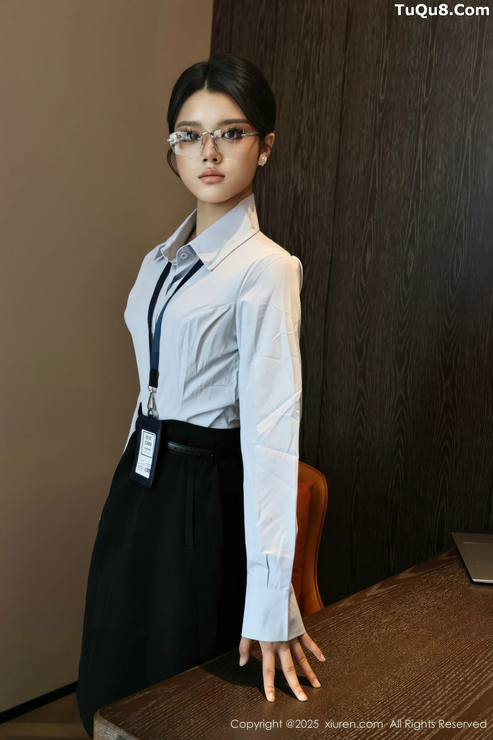 Xgyw.Org_[XiuRen秀人网]No.10674_模特糯梨子性感蓝色衬衫配黑短裙露超薄肉丝秀曼妙身姿诱惑写真60P