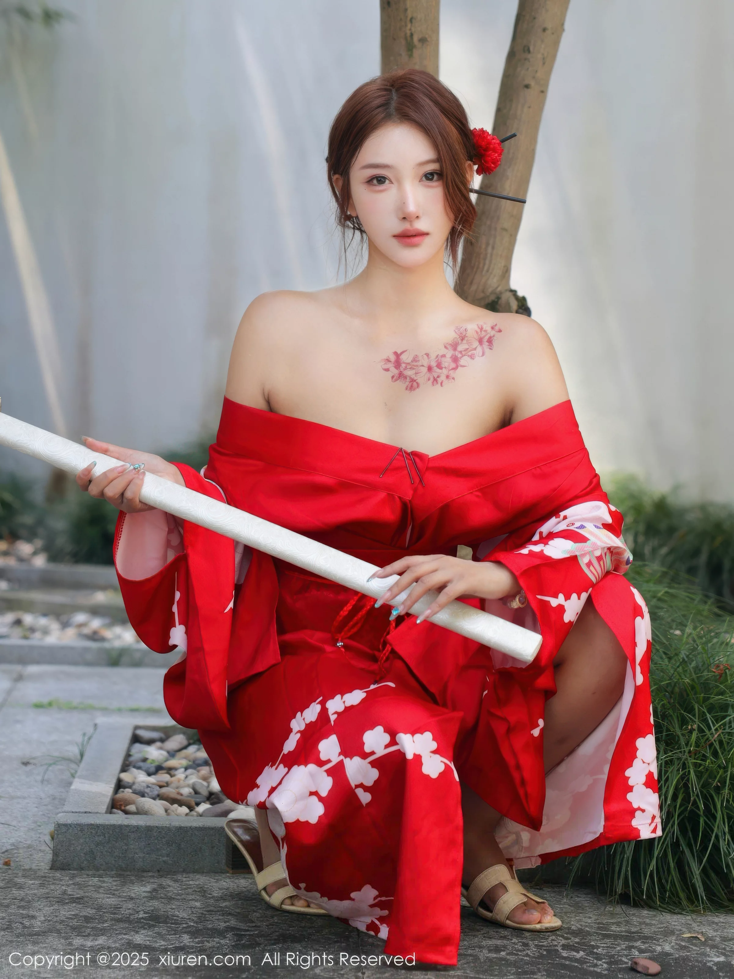 Xgyw.Org_[XiuRen秀人网]No.10683_模特金允希Yuki户外性感红色和服半脱秀完美身材惹火诱惑写真80P