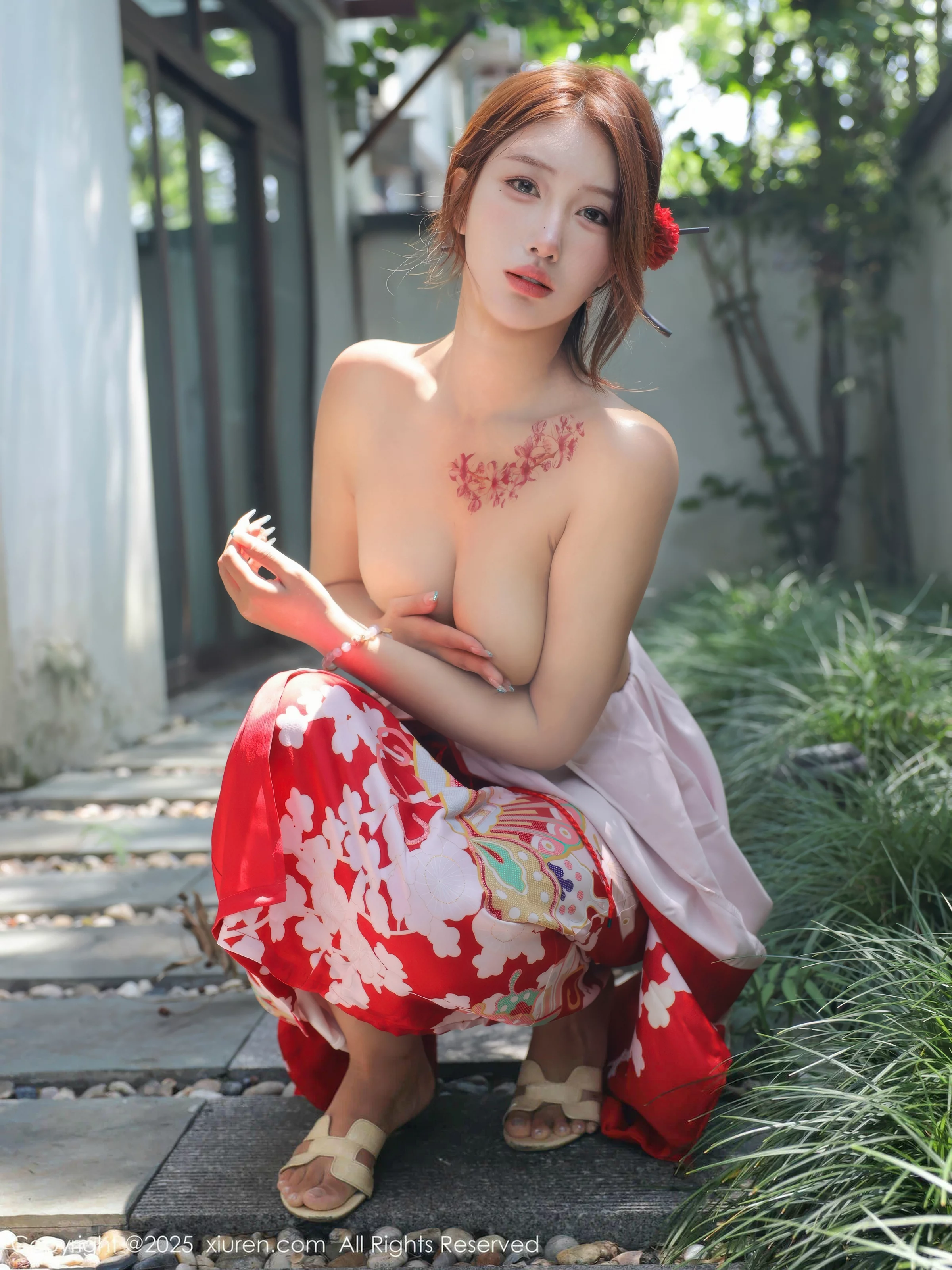 Xgyw.Org_[XiuRen秀人网]No.10683_模特金允希Yuki户外性感红色和服半脱秀完美身材惹火诱惑写真80P