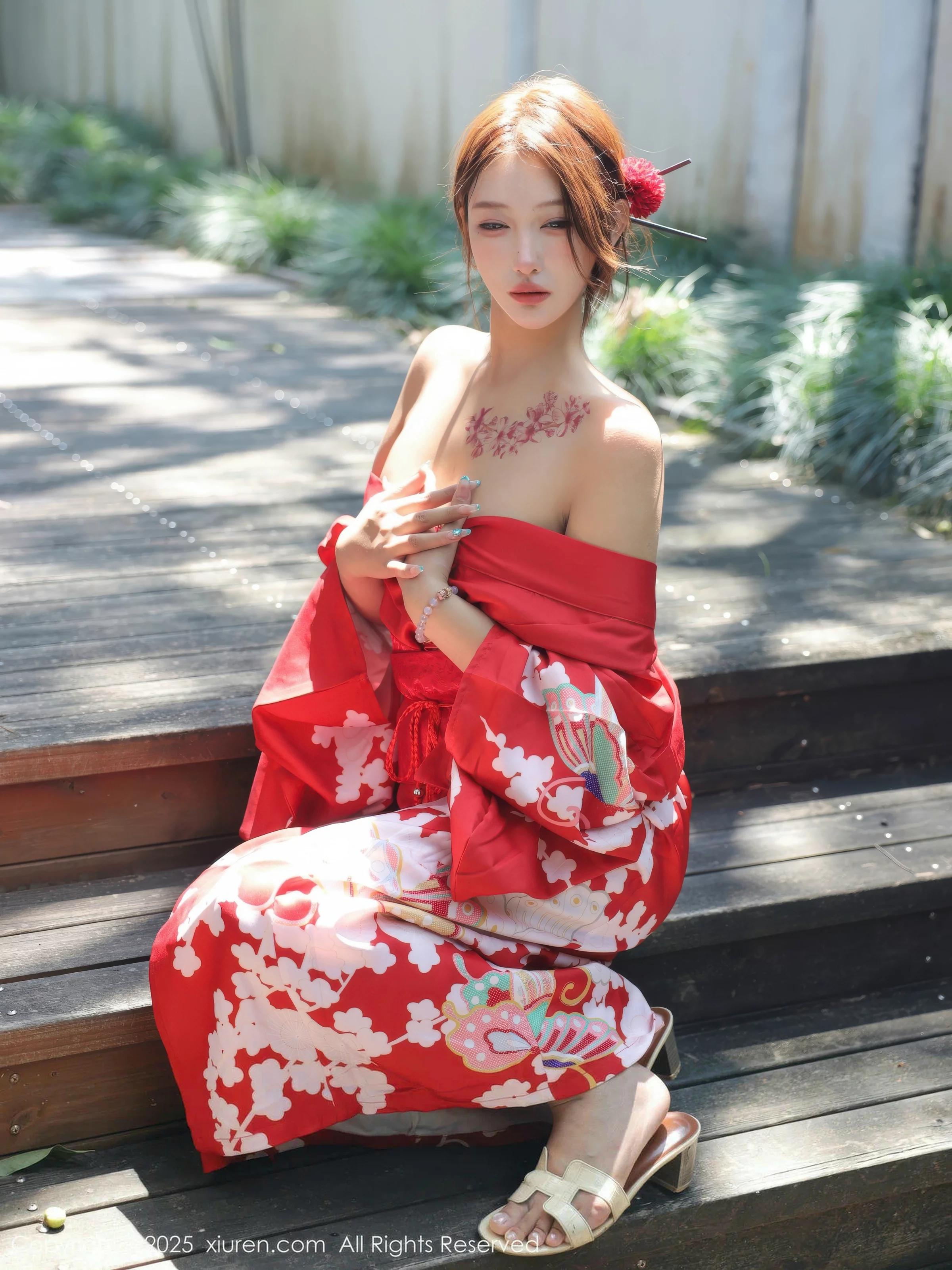 Xgyw.Org_[XiuRen秀人网]No.10683_模特金允希Yuki户外性感红色和服半脱秀完美身材惹火诱惑写真80P