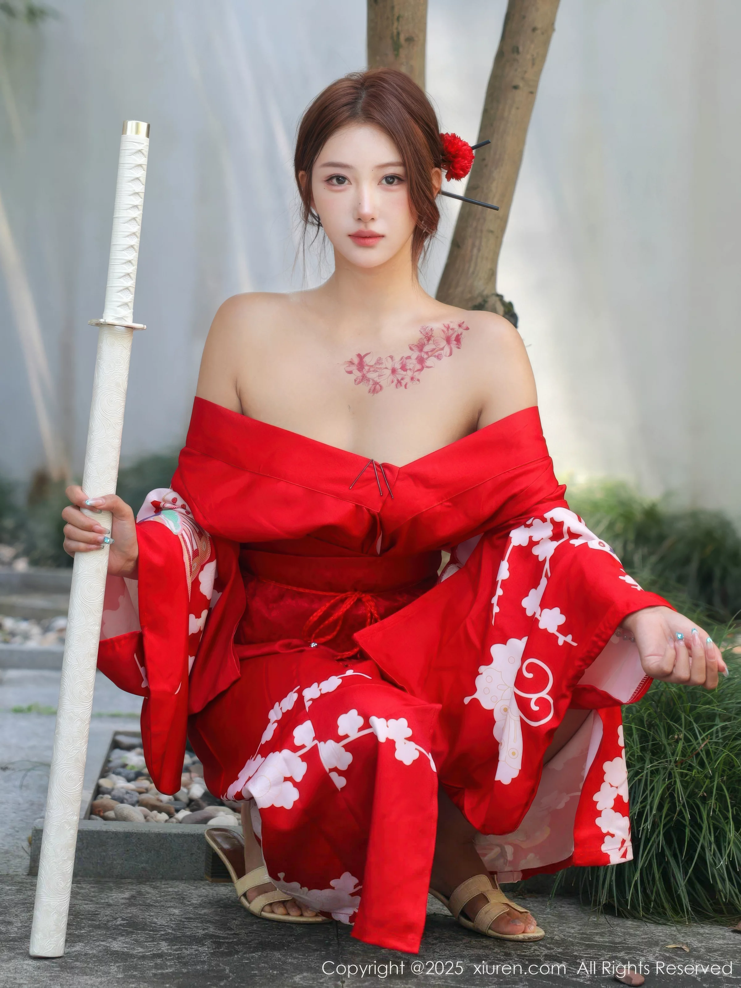 Xgyw.Org_[XiuRen秀人网]No.10683_模特金允希Yuki户外性感红色和服半脱秀完美身材惹火诱惑写真80P
