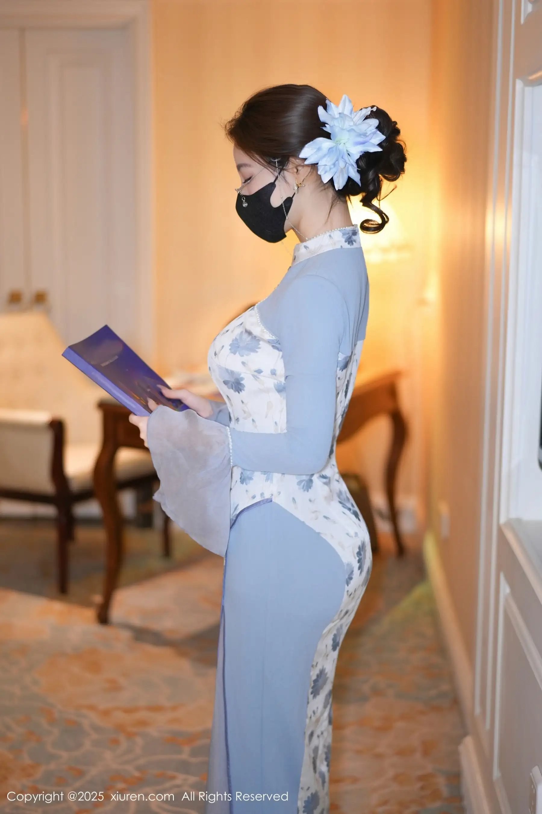 Xgyw.Org_[XiuRen秀人网]No.11033_模特Twins-桃桃性感蓝色连衣裙露白色内衣秀曼妙身姿诱惑写真80P