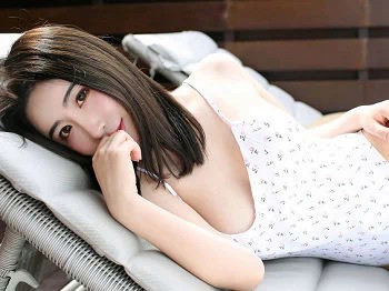 [HuaYan花の颜]Vol.070_女神绯月樱-Cherry马尔代夫旅拍白色高叉连体衣完美诱惑写真55P