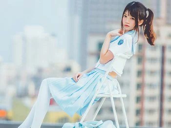 [喵糖映画]Vol.374_双马尾美少女天台上性感女子高中生服饰配白丝袜迷人写真20P