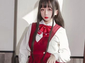 [喵糖映画]Vol.450_齐刘海美少女私房红色连身裙配白丝袜秀完美身材性感写真28P