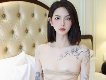 XiuRen第6612期_模特乔一一银白色露肩连身短裙配开档肉丝露粉色内衣诱惑写真81P