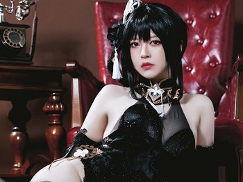 网络美女索索半半子奇响华殿主题黑色情趣旗袍配黑丝吊袜秀丰满身材诱惑写真38P
