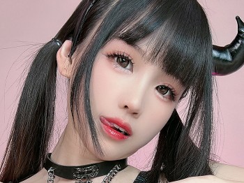 网络美女miko酱ww微博付费合集1主题性感蜘蛛侠服饰+内衣系列秀完美身材迷人诱惑写真360P