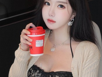 XiuRen第8181期_模特小薯条nienie剧情演绎性感黑色蕾丝服饰秀惹火身材诱惑写真85P