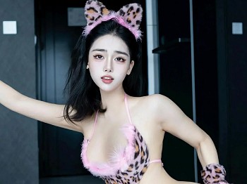 [XINGYAN星颜社]VOL.405_模特阮福福性感豹纹情趣内衣配白色丝袜秀曼妙身姿诱惑写真62P