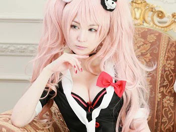 [Cosplay精选]COS正片《るしゃ》图集豪乳妹子的浴室湿身诱惑写真201P